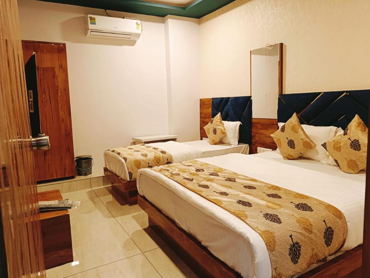 Hotel Maan Palace Βαντοντάρα Εξωτερικό φωτογραφία