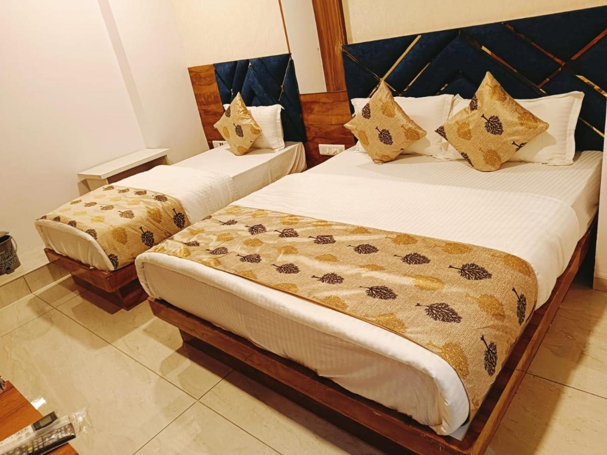 Hotel Maan Palace Βαντοντάρα Εξωτερικό φωτογραφία