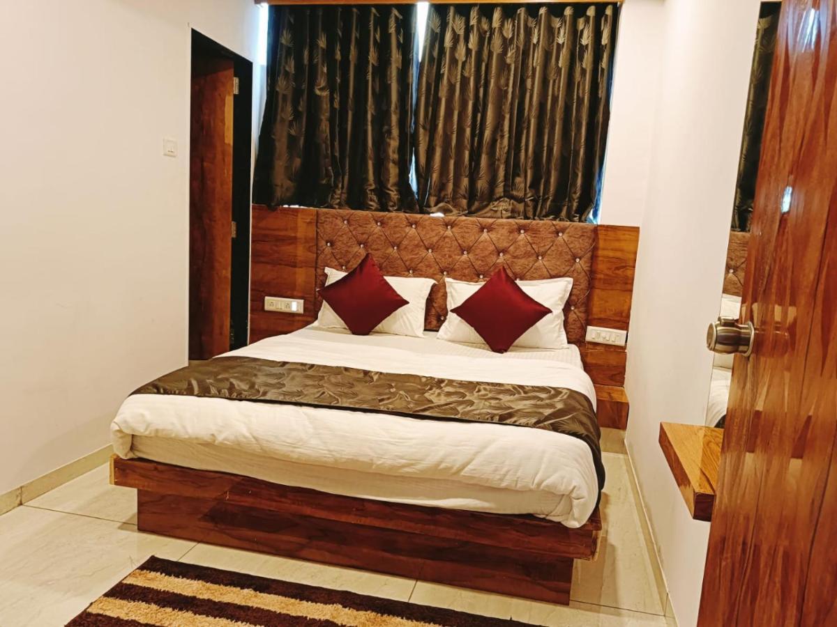 Hotel Maan Palace Βαντοντάρα Εξωτερικό φωτογραφία