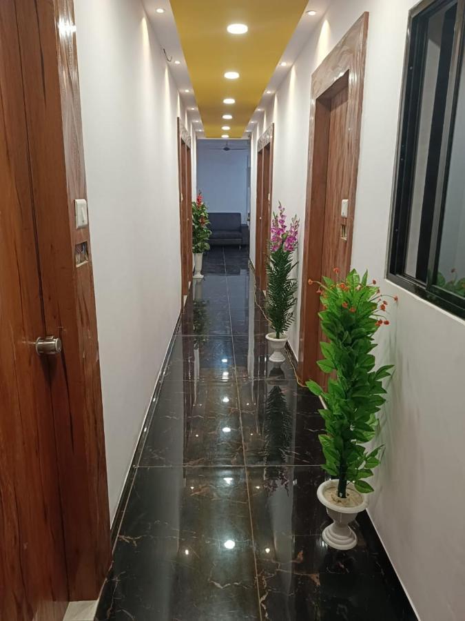 Hotel Maan Palace Βαντοντάρα Εξωτερικό φωτογραφία