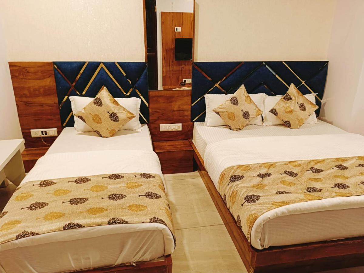 Hotel Maan Palace Βαντοντάρα Εξωτερικό φωτογραφία